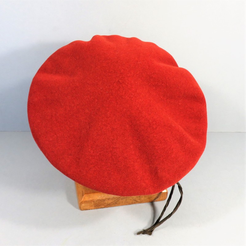 BERET ROUGE AMARANTE PARACHUTISTE TAP INSIGNE DRAGO PARIS ROMAINVILLE TAILLE 56