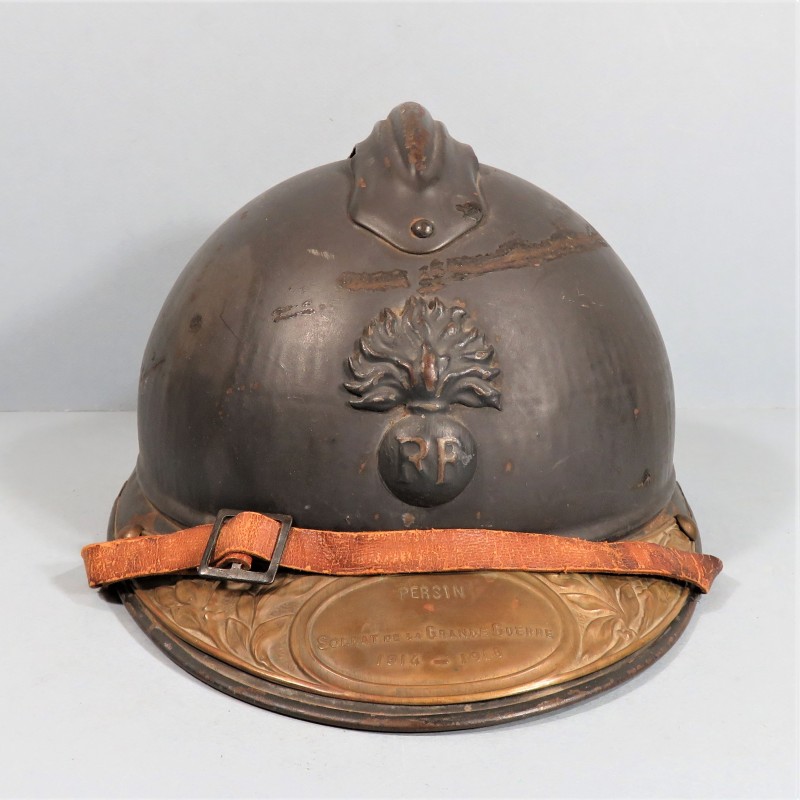 CASQUE ADRIAN MODELE 1915 INFANTERIE CAVALERIE LEGION COMPLET GUERRE 1914-1918 AVEC PLAQUE NOMINATIVE D'UN POILU