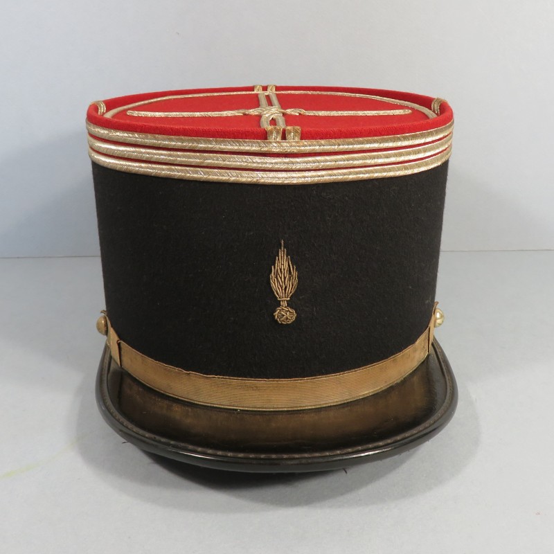 KEPI DE CAPITAINE DE CAVALERIE DRAGONS CUIRASSIERS TRAIN ANNEES 1950 - 1960 TAILLE 57