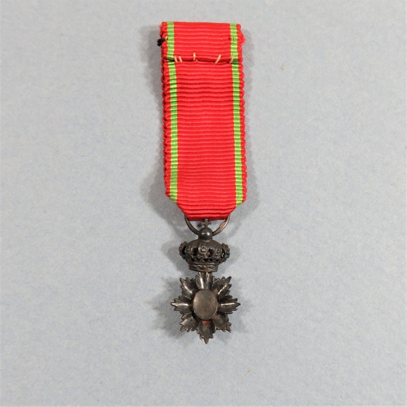 CAMBODGE REDUCTION DE LA MEDAILLE DE CHEVALIER DE L'ORDRE ROYALE CAMBODGIEN RUBAN MILITAIRE °