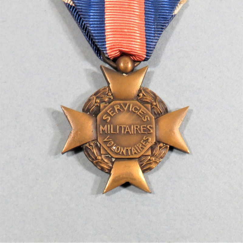 FRANCE MEDAILLE OU CROIX DES SERVICES MILITAIRES VOLONTAIRES OU MERITE MILITAIRE PREMIER MODELE CLASSE BRONZE