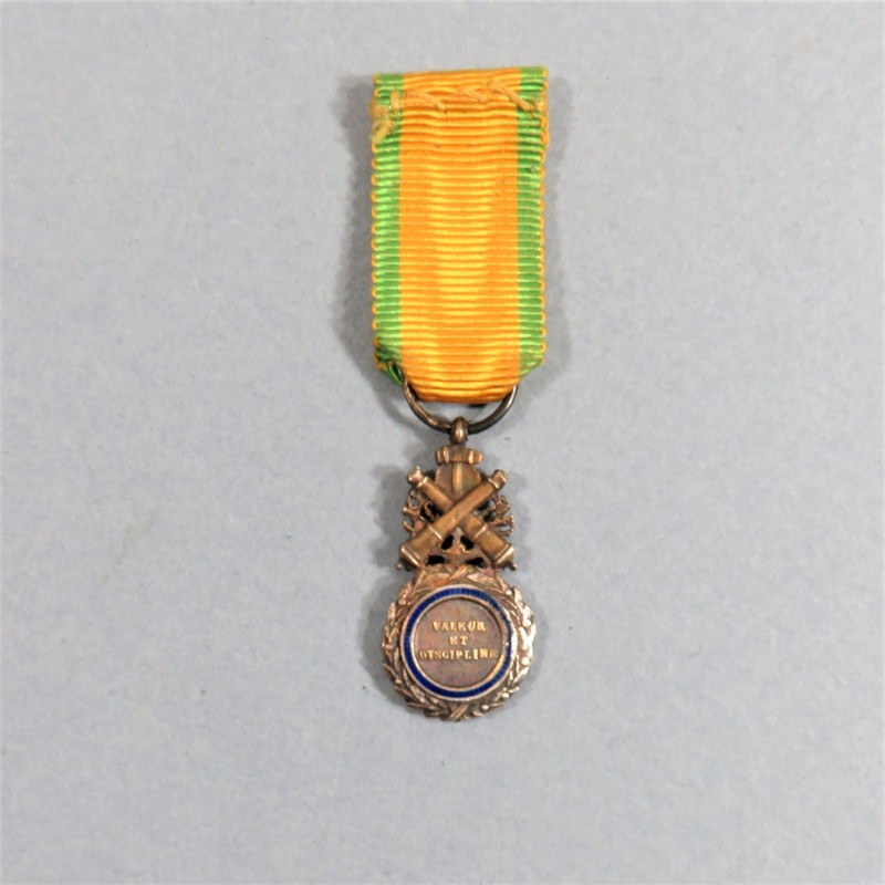 FRANCE REDUCTION DE LA MEDAILLE MILITAIRE TROISIEME REPUBLIQUE VALEUR ET DISCIPLINE EN ARGENT MONOBLOC °