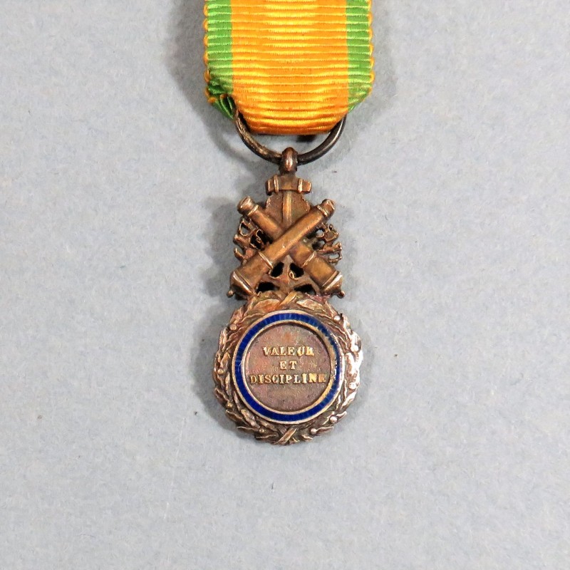 FRANCE REDUCTION DE LA MEDAILLE MILITAIRE TROISIEME REPUBLIQUE VALEUR ET DISCIPLINE EN ARGENT MONOBLOC °