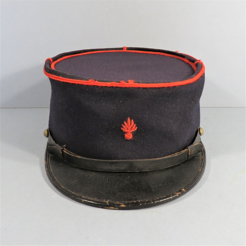 KEPI MODELE POLO 1914 - 1920 DE SAPEURS-POMPIERS FLAMME ROUGE BRODEE