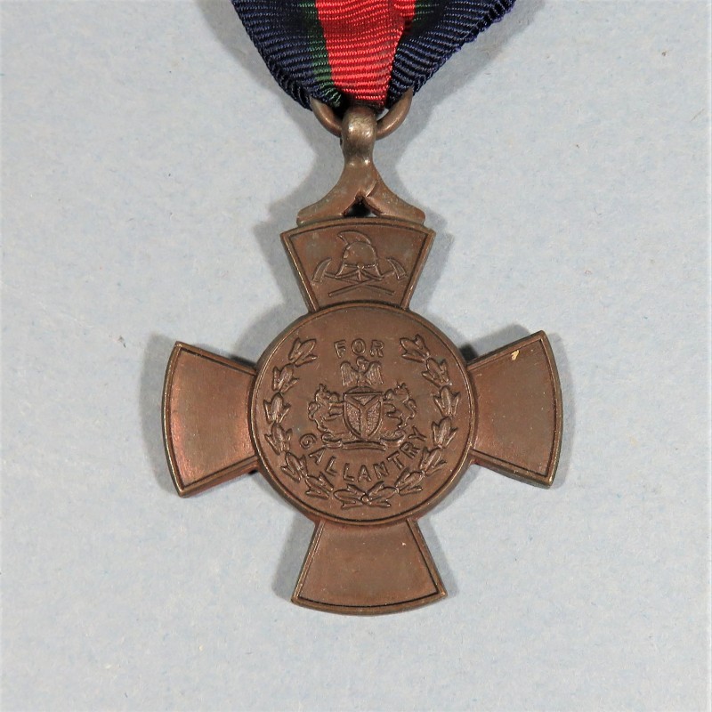 NIGERIA MEDAILLE OU CROIX DU SERVICE DES SAPEURS POMPIERS NIGERIAN FIRE SERVICE CROSS MEDAL °