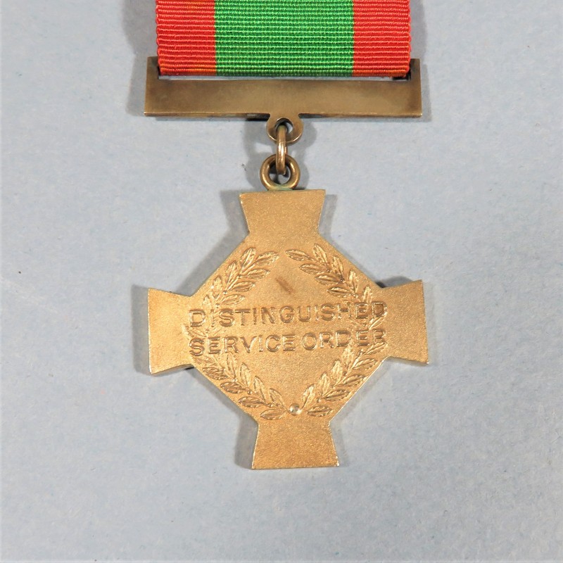 OUGANDA MEDAILLE OU CROIX POUR SERVICES DISTINGUES UGANDA DISINGUISHED SERVICE ORDER MEDAL DSO °