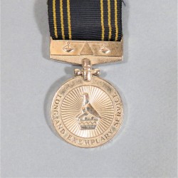 ZIMBABWE MEDAILLE MILITAIRE POUR 15 ANS DE SERVICE EXEMPLAIRE DANS LA POLICE FOR 15 YEARS SERVICE ATTRIBUEE NAMED °