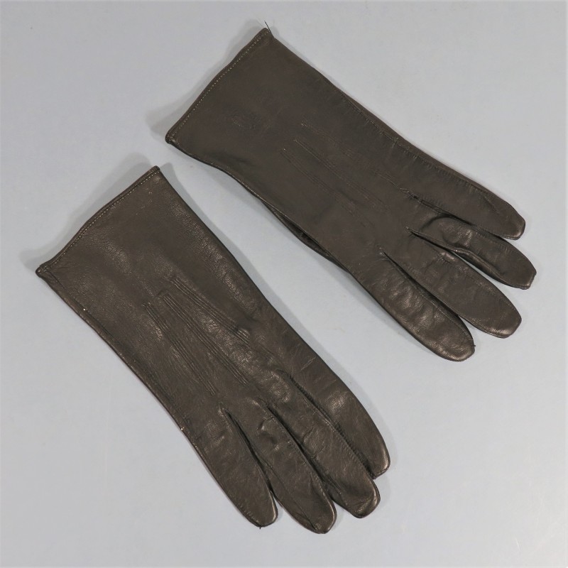 PAIRE DE GANTS EN CUIR NOIR POUR OFFICIERS TAILLE 7.1/2 CAVALERIE