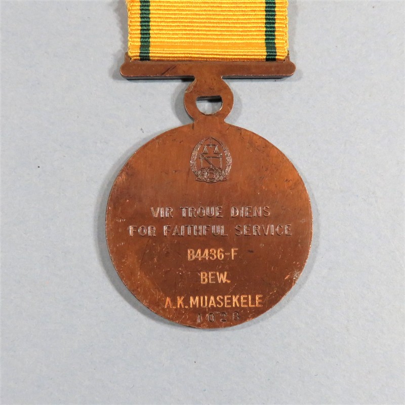 AFRIQUE DU SUD MEDAILLE DES PRISONS POUR 10 ANS DE SERVICE 10 YEARS SOUTH AFRICA PRISON FORCE MEDAL ATTRIBUEE °