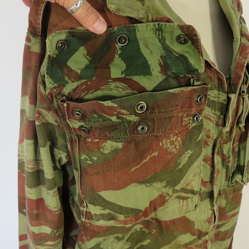 VESTE DE SAUT CAMOUFLEE DE PARACHUTISTE TAP MODELE 47/56 TROUPES AEROPORTEES LEGION ETRANGERE