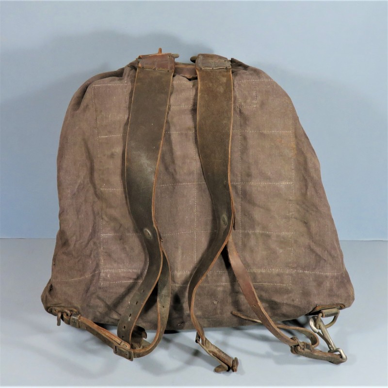 GRAND SAC A DOS ALLEMAND COULEUR BLEUE LUFTWAFFE DATE 1940