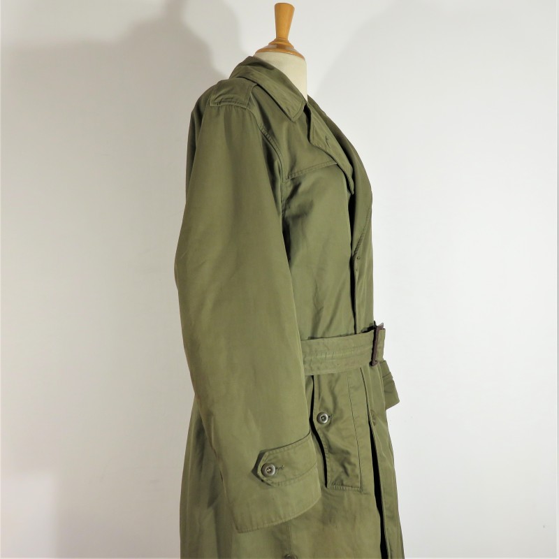 MANTEAU OU OVERCOAT FIELD OFFICIERS US MODELE 1942 AVEC SA DOUBLURE ETIQUETTE DATEE 1944 TAILLE US 34L