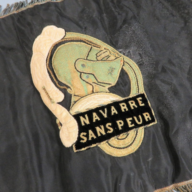 ENSEMBLE DE 2 FANIONS DU 5 ème RI REGIMENT D'INFANTERIE NAVARRE SANS PEUR 3 ° C.C. ET C.E.A ANNEES 1950-1970