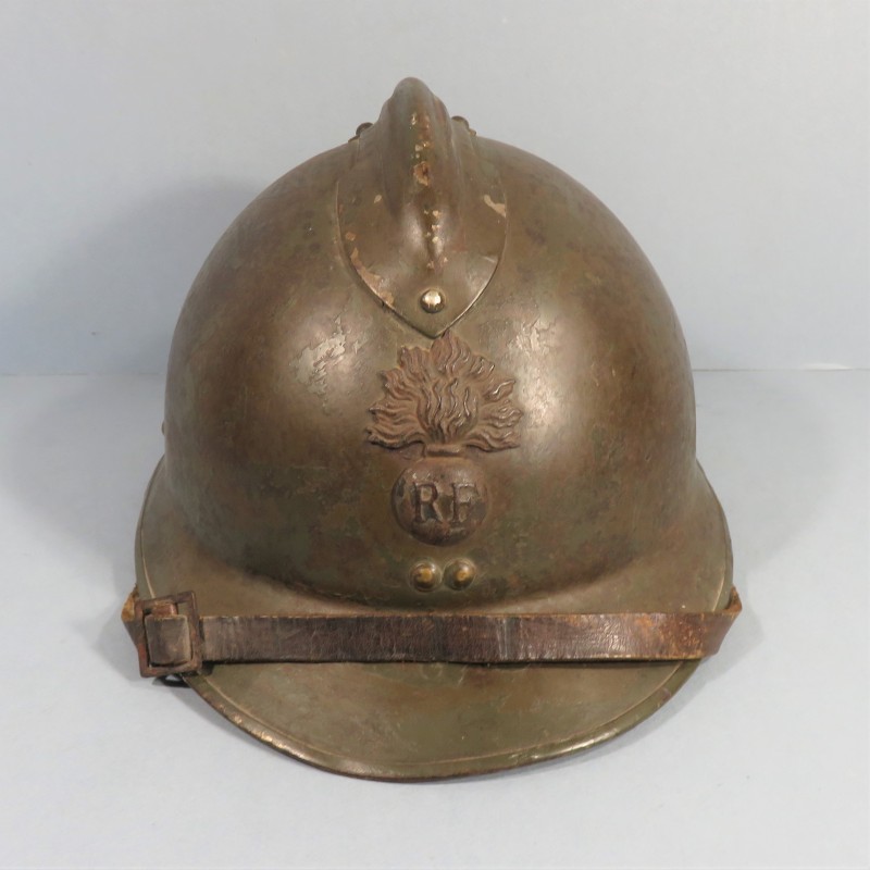 CASQUE TROUPE MODELE 1926 AVEC INSIGNE MODELE 1915 INFANTERIE CAVALERIE ET LEGION ETRANGERE CAMPAGNE 1939 1940