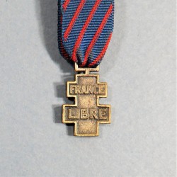 REDUCTION DE LA MEDAILLE DE LA FRANCE LIBRE COMMEMORATIVE DE LA GUERRE 1939 1945 °