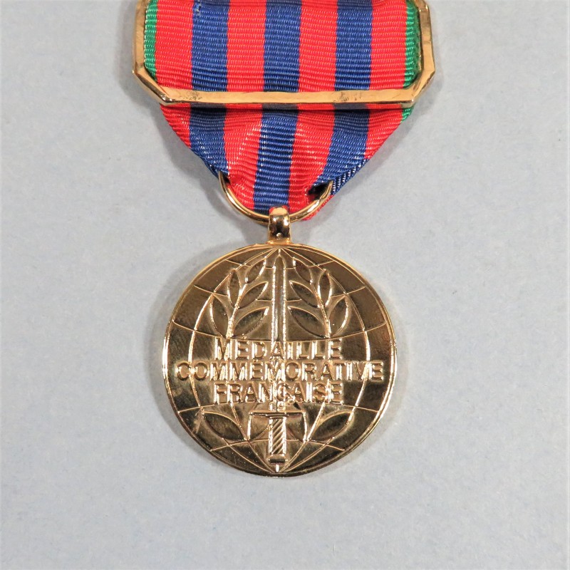 FRANCE MEDAILLE COMMEMORATIVE FRANCAISE AVEC EX-YOUGOSLAVIE