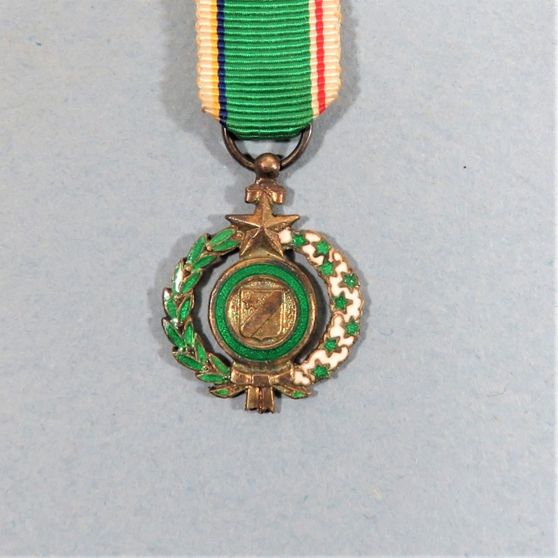 CENTRAFRIQUE REDUCTION DE LA MEDAILLE D'OFFICIER DE L'ORDRE DU MERITE AGRICOLE °