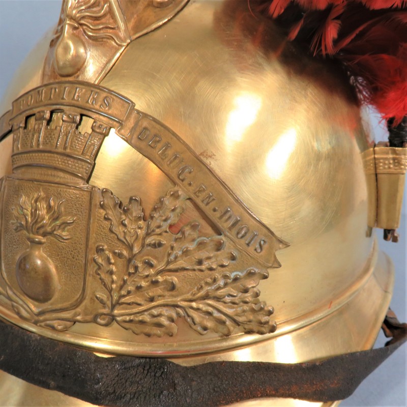 CASQUE DES SAPEURS-POMPIERS DE LA VILLE DE LUC EN DIOIS MODELE 1885 1895 COMPLET AVEC PLUMET ROUGE