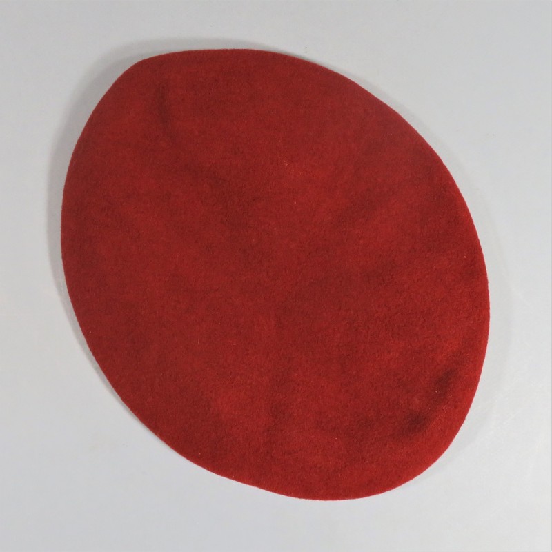 BERET ROUGE AMARANTE PARACHUTISTES DES TROUPES DE MARINE TAILLE 55 FABRICATION ANNEES 1980