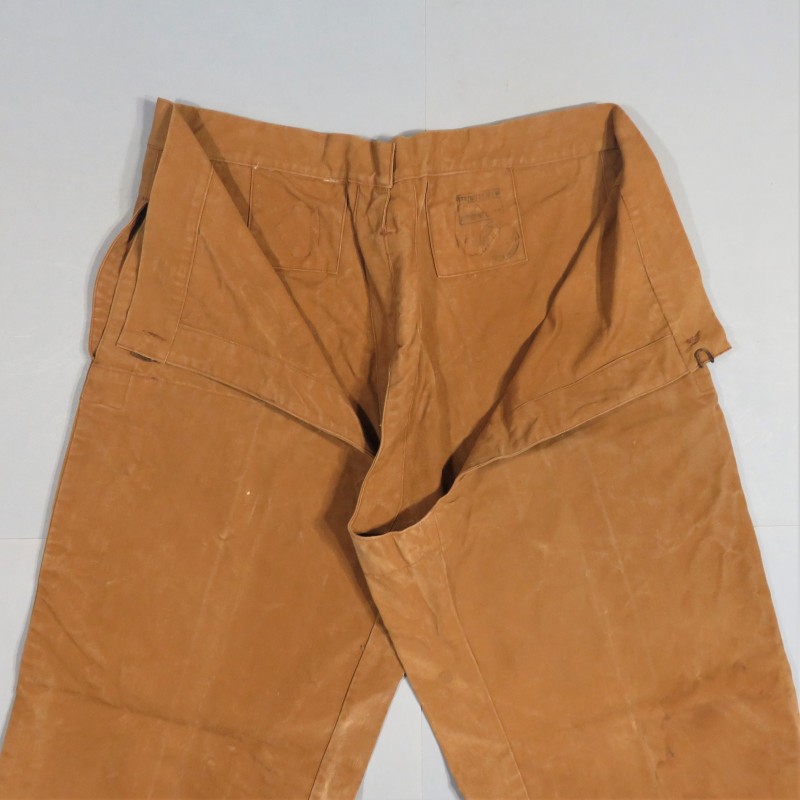 PANTALON CUISSARD OU SURPANTALON MILITAIRE FRANCAIS TROUPE MOTORISEES RCC ET CAVALERIE 1940 1950