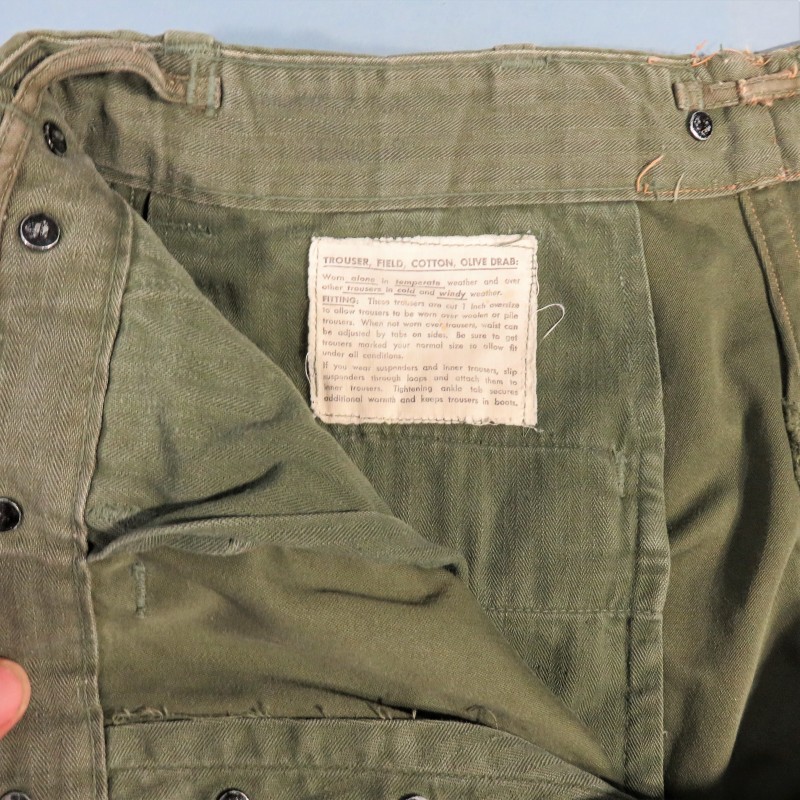 PANTALON US MODELE 1943 BOUTONS FER POUR THEATRE DES OPERATIONS EUROPEEN SECOND TYPE AVANT 1945