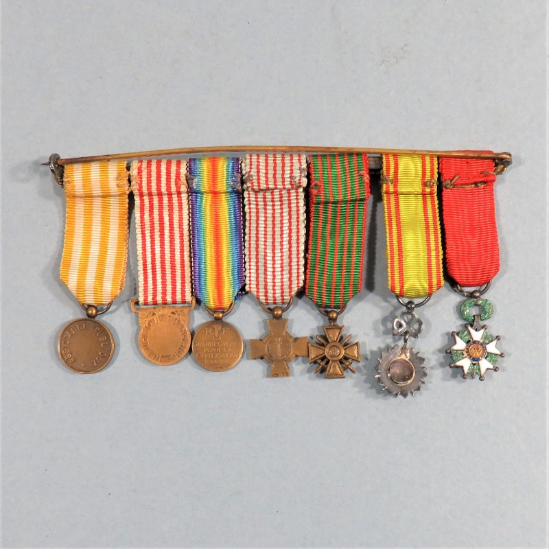 BARRETTE DE 7 REDUCTIONS MEDAILLES MILITAIRES D'UN ANCIEN DE LA PREMIERE GUERRE LEGION D'HONNEUR NICHAN IFTIKHAR