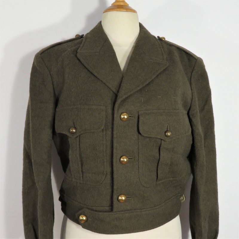 UNIFORME MODELE 1946 TOUTES ARMES BOUTONS LISSES TIRAILLEURS VESTE BLOUSON ET PANTALON 1947 - 1950 EFFETS DEJEUX