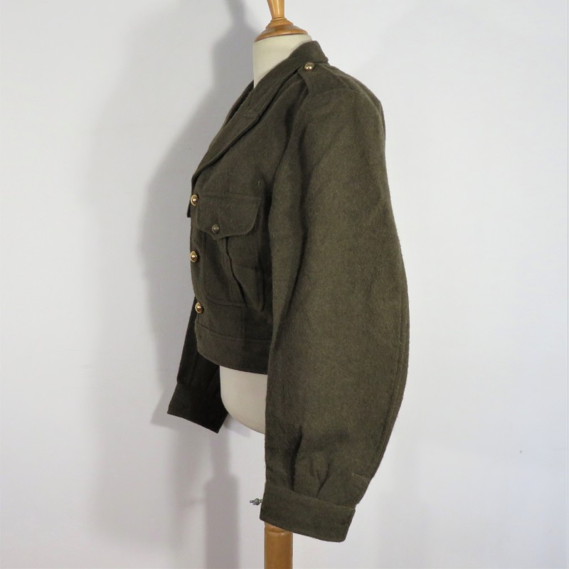 UNIFORME MODELE 1946 TOUTES ARMES BOUTONS LISSES TIRAILLEURS VESTE BLOUSON ET PANTALON 1947 - 1950 EFFETS DEJEUX