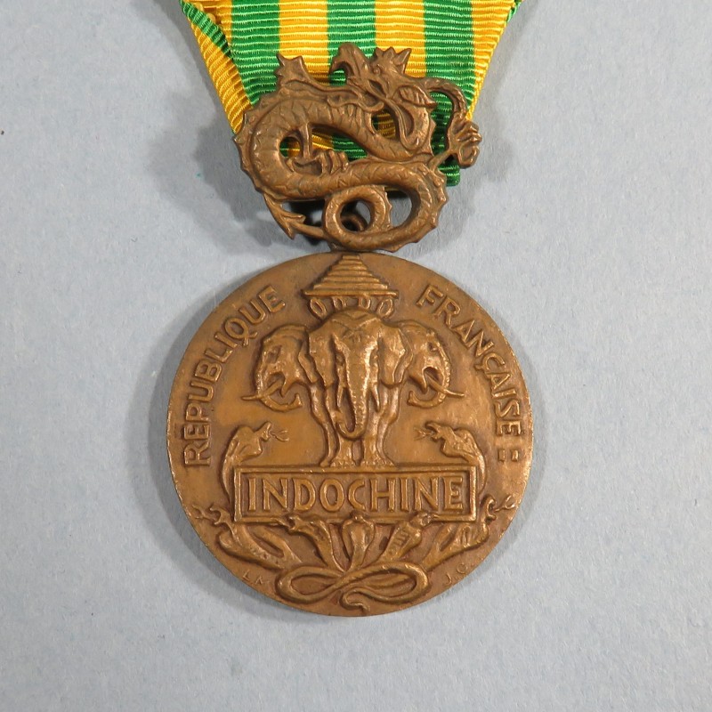 MEDAILLE COMMEMORATIVE DU CORPS EXPEDITIONNAIRE FRANCAIS D'EXTREME-ORIENT EN INDOCHINE