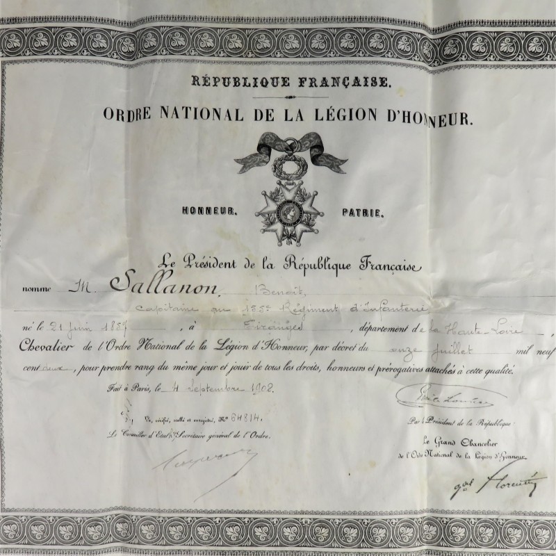 DIPLME DE LA MEDAILLE DE CHEVALIER DE L'ORDRE DE LA LEGION D'HONNEUR ATTRIBUEE AU CAPITAINE SALLANON DU 155 ème RI EN 1902