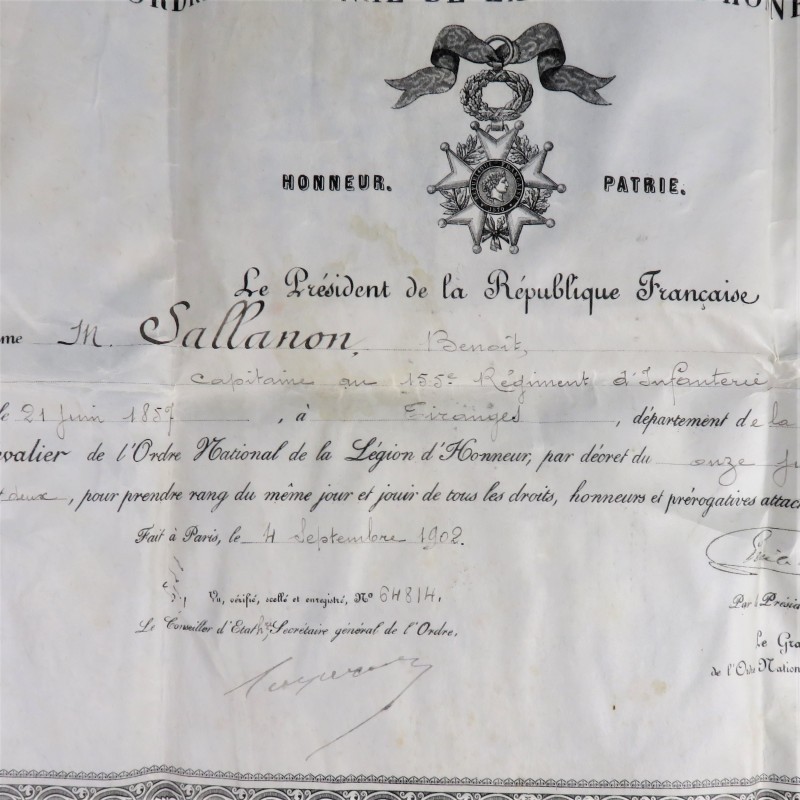 DIPLME DE LA MEDAILLE DE CHEVALIER DE L'ORDRE DE LA LEGION D'HONNEUR ATTRIBUEE AU CAPITAINE SALLANON DU 155 ème RI EN 1902