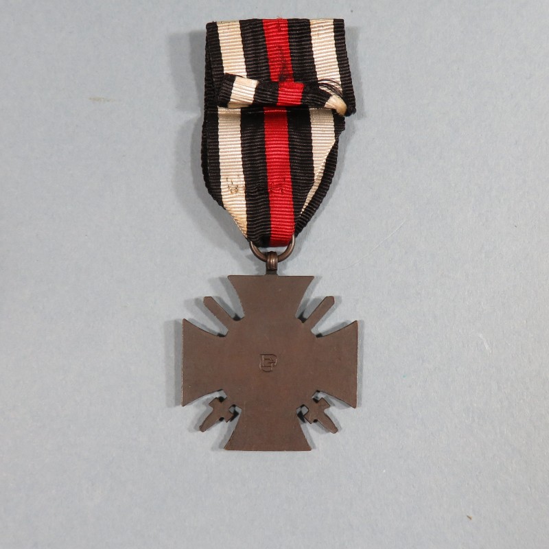 MEDAILLE ALLEMANDE CROIX DE HINDENBURG D'HONNEUR DE FER OU DE GUERRE ANCIENS COMBATTANT 1914 1918