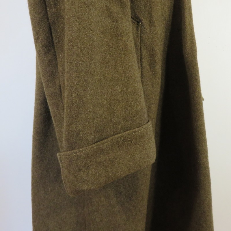 MANTEAU OU CAPOTE TROUPES MONTEES MODELE 1920 DRAP TROUPE KAKI BOUTONS BLANCS CAVALERIE RCC