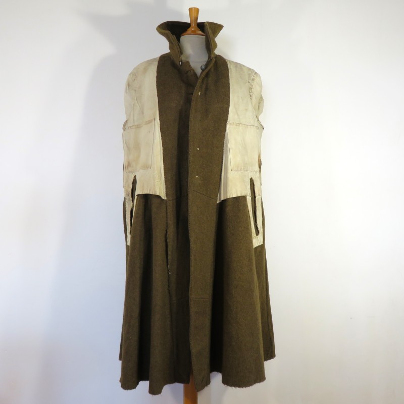 MANTEAU OU CAPOTE TROUPES MONTEES MODELE 1920 DRAP TROUPE KAKI BOUTONS BLANCS CAVALERIE RCC