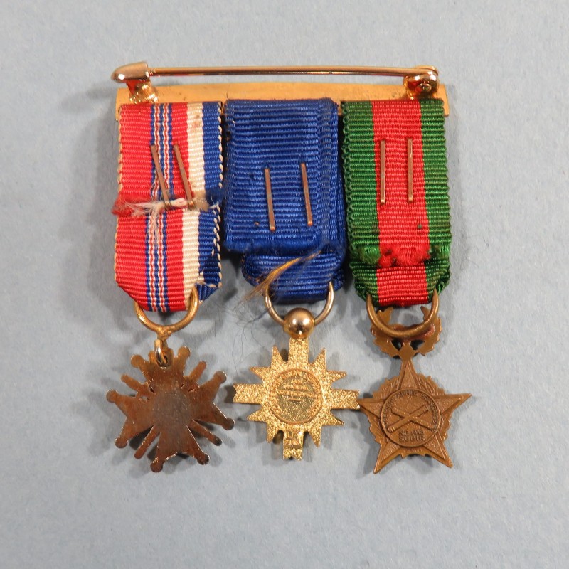 FRANCE BARRETTE DE 3 REDUCTIONS ANCIEN COMBATTANT 1944 1945 RHIN DANUBE EUROPE ET MERITE FRANCO ANGLAIS °