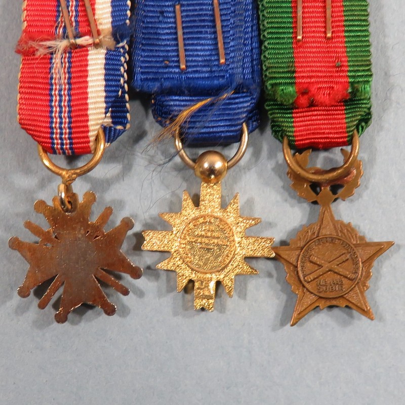 FRANCE BARRETTE DE 3 REDUCTIONS ANCIEN COMBATTANT 1944 1945 RHIN DANUBE EUROPE ET MERITE FRANCO ANGLAIS °