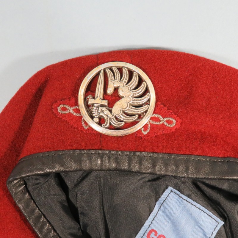 BERET ROUGE AMARANTE HUSSARDS PARACHUTISTES TAILLE 55 FABRICATION ANNEES 1980 1er RHP