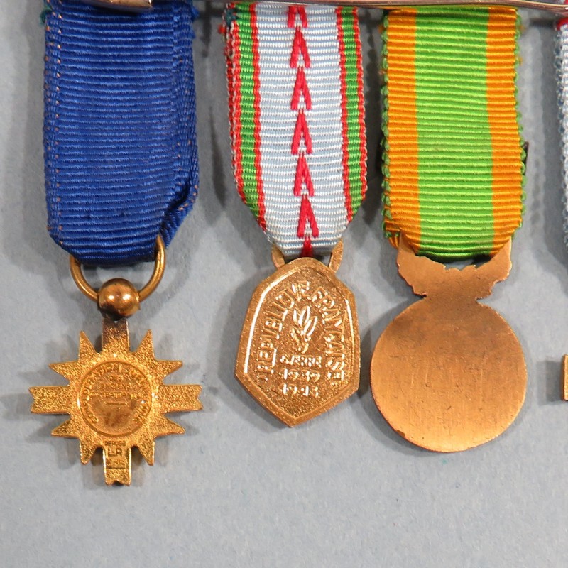 FRANCE BARRETTE DE 5 REDUCTIONS SOUS OFFICIER MEDAILLE MILITAIRE ANCIEN COMBATTANT SECONDE GUERRE EUROPE