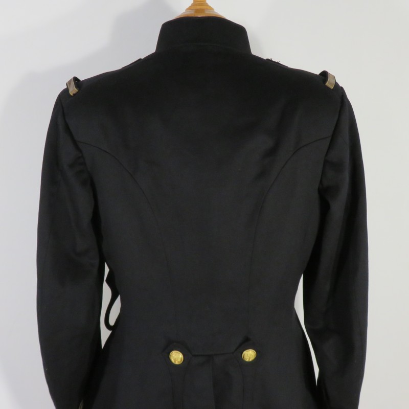 VESTE D'UNIFORME MODELE 1931 D'UN CAPITAINE DE L'INFANTERIE COLONIALE VESTE NOMINATIVE VIDAL ET DATEE 1935