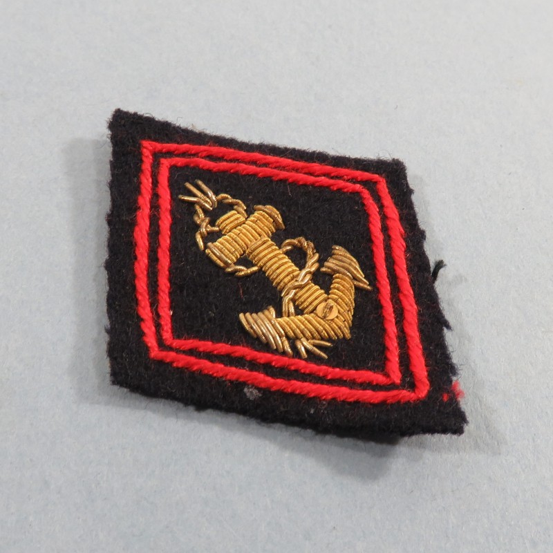 INSIGNE DE BRAS EN TISSU INFANTERIE COLONIALE ANCRE BRODEE POUR OFFICIER LIBERATION 1944 1945 ET GUERRE D'INDOCHINE