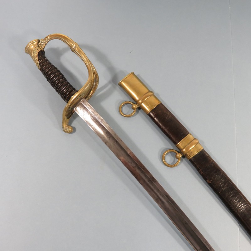 SABRE D'OFFICIER D'INFANTERIE MODELE 1821 OFFICIER D'INFANTERIE DE LIGNE OU GARDE NATIONALE