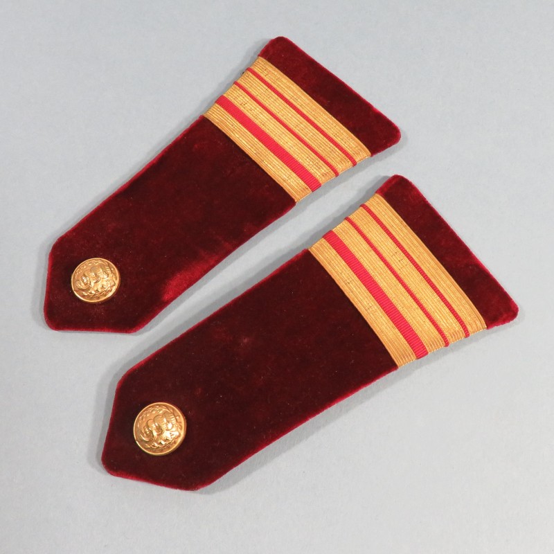 PAIRE D'EPAULETTES D'OFFICIER DU SERVICE DE SANTE MEDECIN COMMANDANT A PARTIR DE 1945