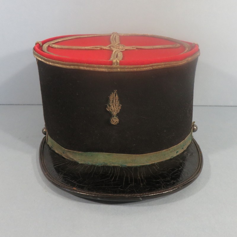 KEPI MODELE 1919 1931 DE SOUS-LIEUTENANT CAVALERIE ETAT MAJOR TRAIN CUIRASSIERS OU DE DRAGON ANNEES 1940 TAILLE 58