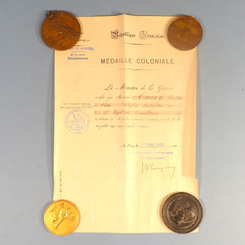 ENSEMBLE DE 6 DIPLOMES CITATIONS CHEF DE BATAILLON DU 22 ème RTA AU 161, 150, ET 519 èmeS REGIMENTS GUERRE 1914 1918 ANNEES 1920