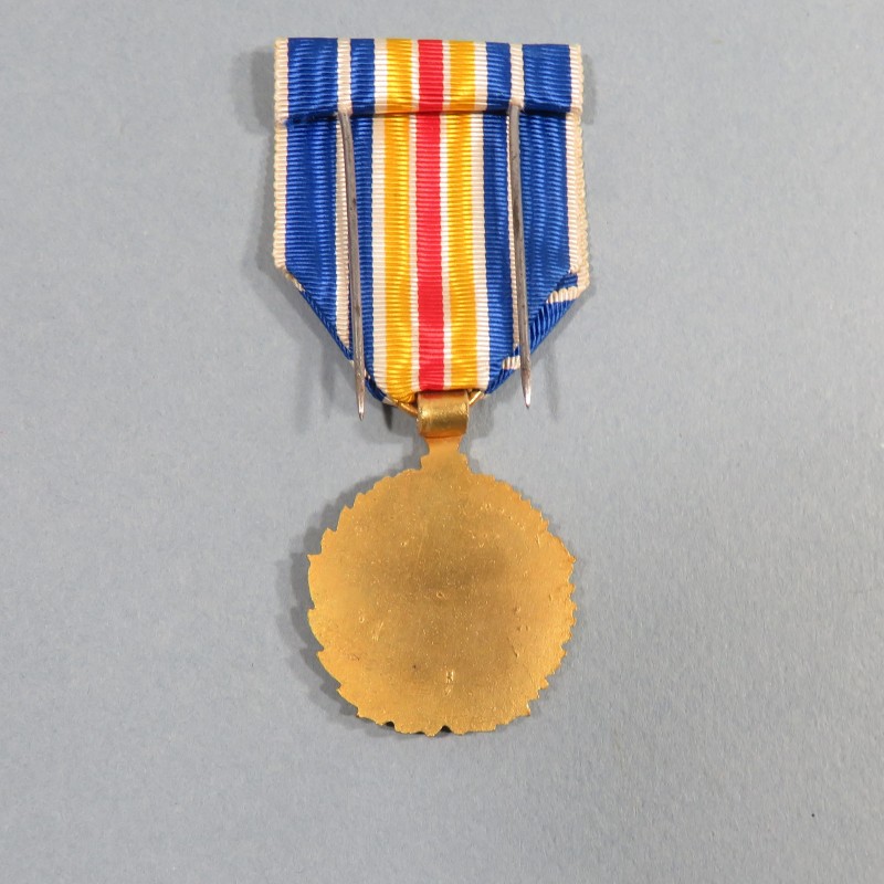 FRANCE MEDAILLE DES BLESSES GUERRE 1914-1918 1939-1945 MODELE ANCIEN FABRICATION PRECOCE