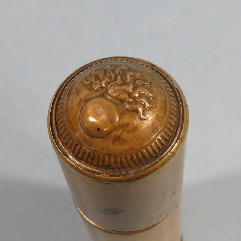 BRIQUET DE POILUS AVEC BOUTON D'UNIFORME DE POILUS ARTISANAT DE TRANCHEES SOUVENIR 1914 1918