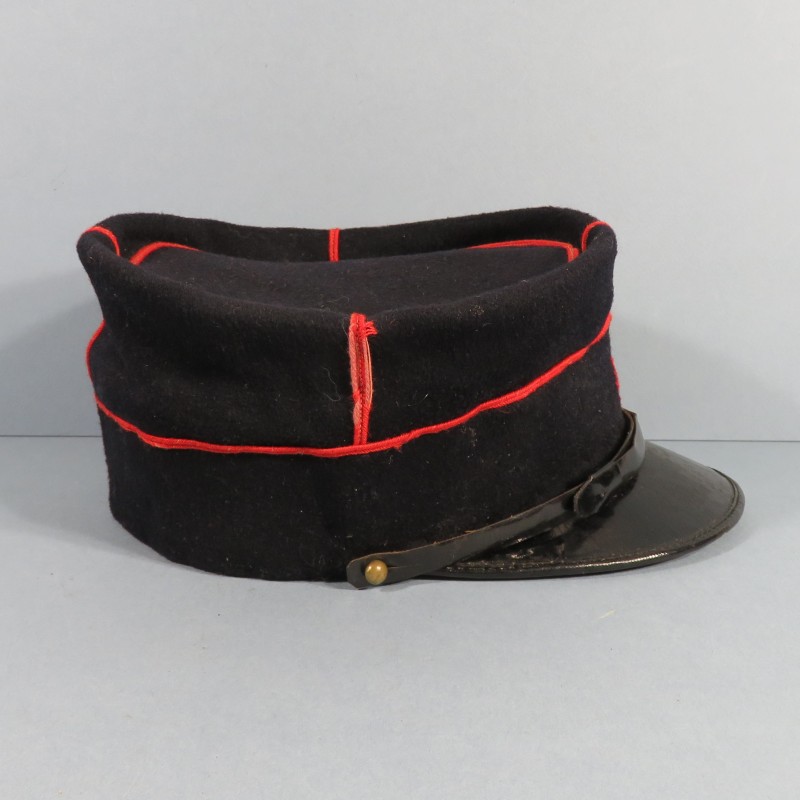 KEPI DE SAPEURS-POMPIERS MODELE 1884 TAILLE 57 FABRICATION FRED-MIEGE A CHAMBERY SP