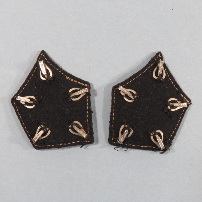 PAIRE DE PATTES DE COL DU 1 er REGIMENT DE ZOUAVES POUR UNIFORME D'OFFICIER CAMPAGNE 1939-1940