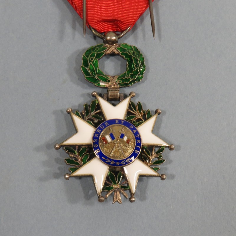 FRANCE MEDAILLE DE CHEVALIER DE L'ORDRE DE LA LEGION D'HONNEUR 4 ème REPUBLIQUE