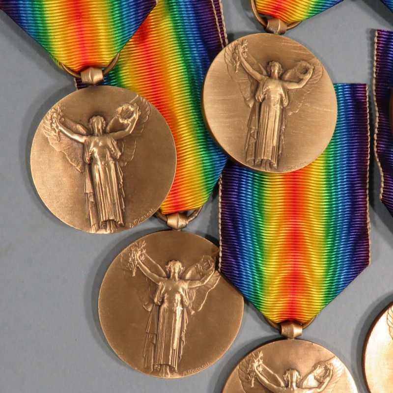 FRANCE MEDAILLE INTERALLIEE DE LA VICTOIRE DE LA GRANDE GUERRE 1914-1918 GRAVEUR A. MORLON COMBATTANTS DE LA PREMIERE GUERRE